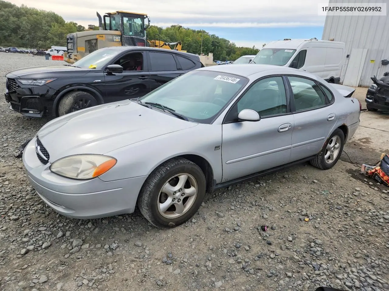 FORD TAURUS 2000, VIN 1FAFP55S8YG269952