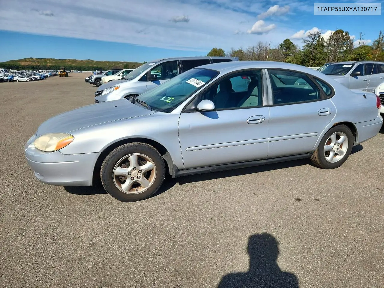 FORD TAURUS 2000, VIN 1FAFP55UXYA130717