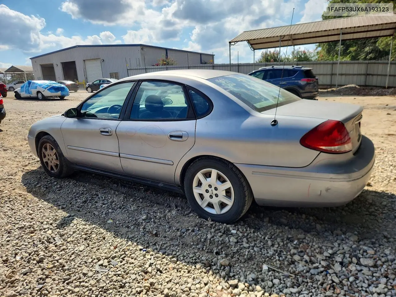 2006 FORD TAURUS VIN 1FAFP53UX6A193123 — фото 2