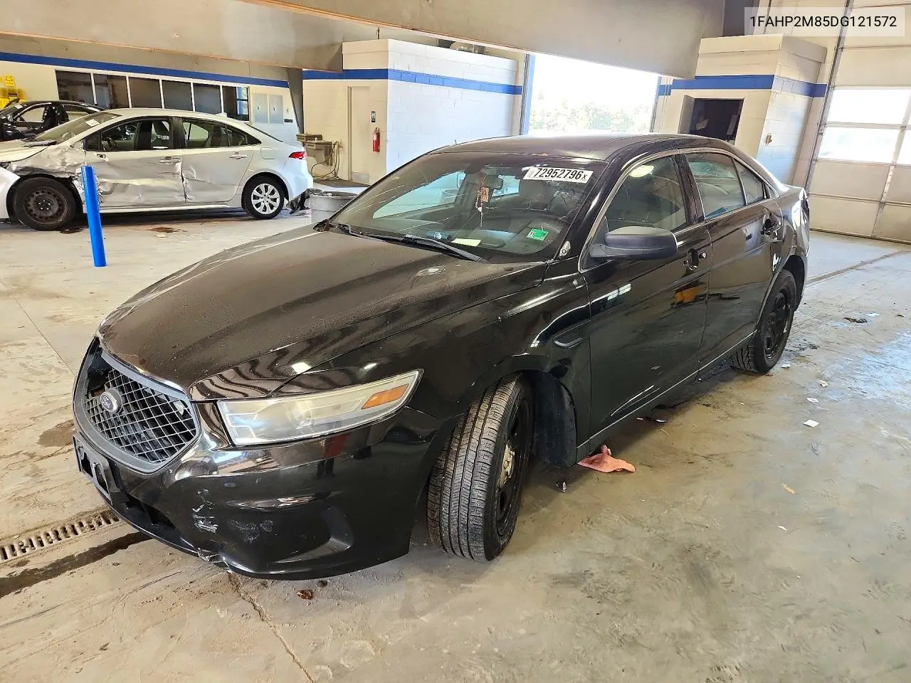 FORD TAURUS 2013, VIN 1FAHP2M85DG121572