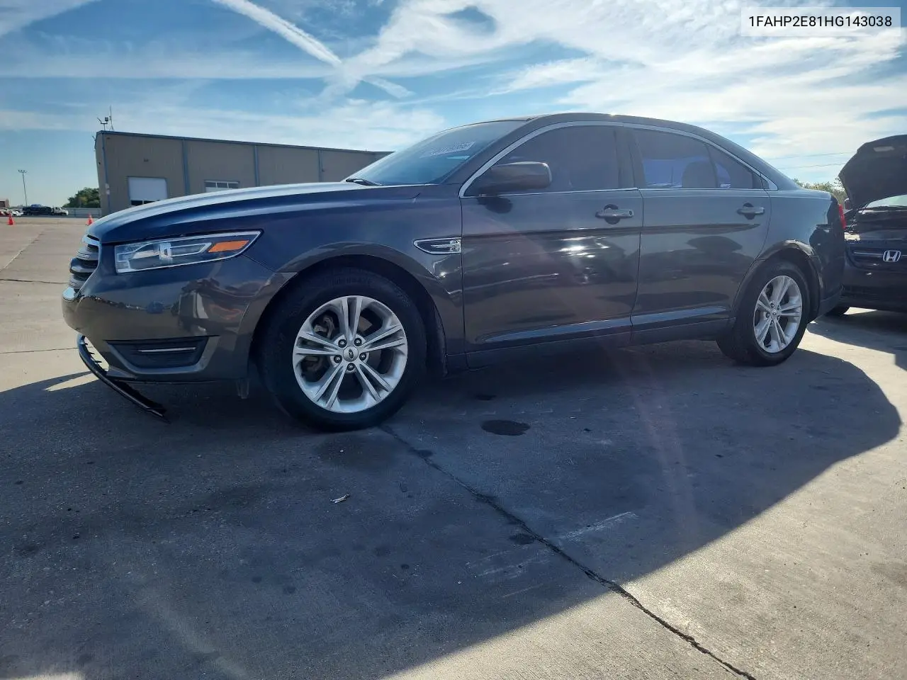FORD TAURUS 2017, VIN 1FAHP2E81HG143038