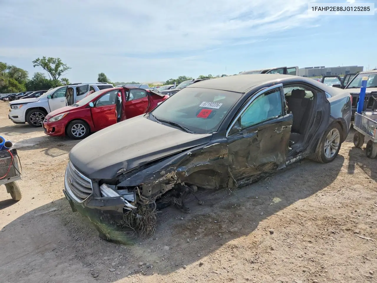 FORD TAURUS 2018, VIN 1FAHP2E88JG125285
