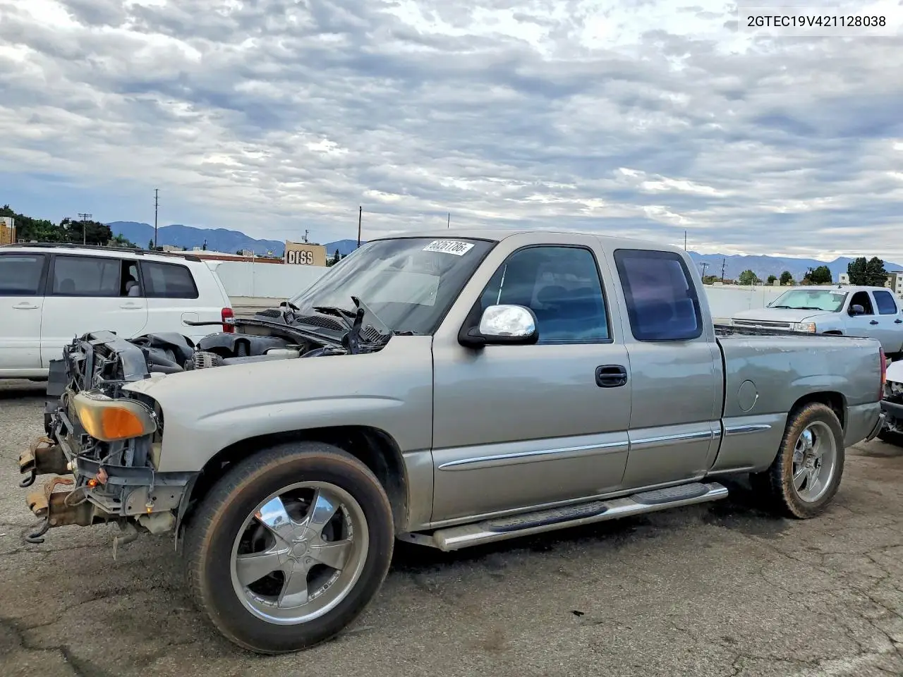 GMC SIERRA 2002, VIN 2GTEC19V421128038