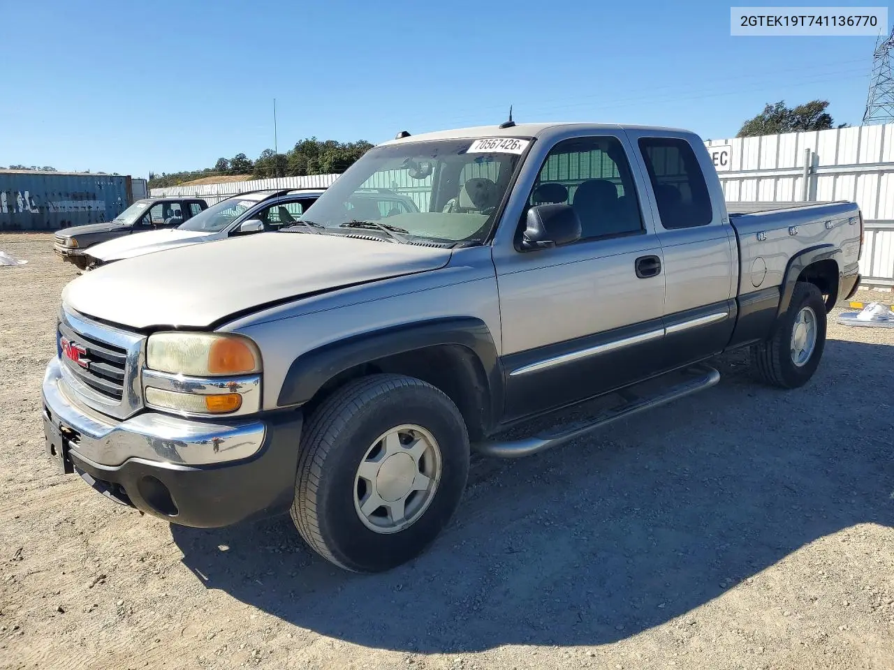 GMC SIERRA 2004, VIN 2GTEK19T741136770