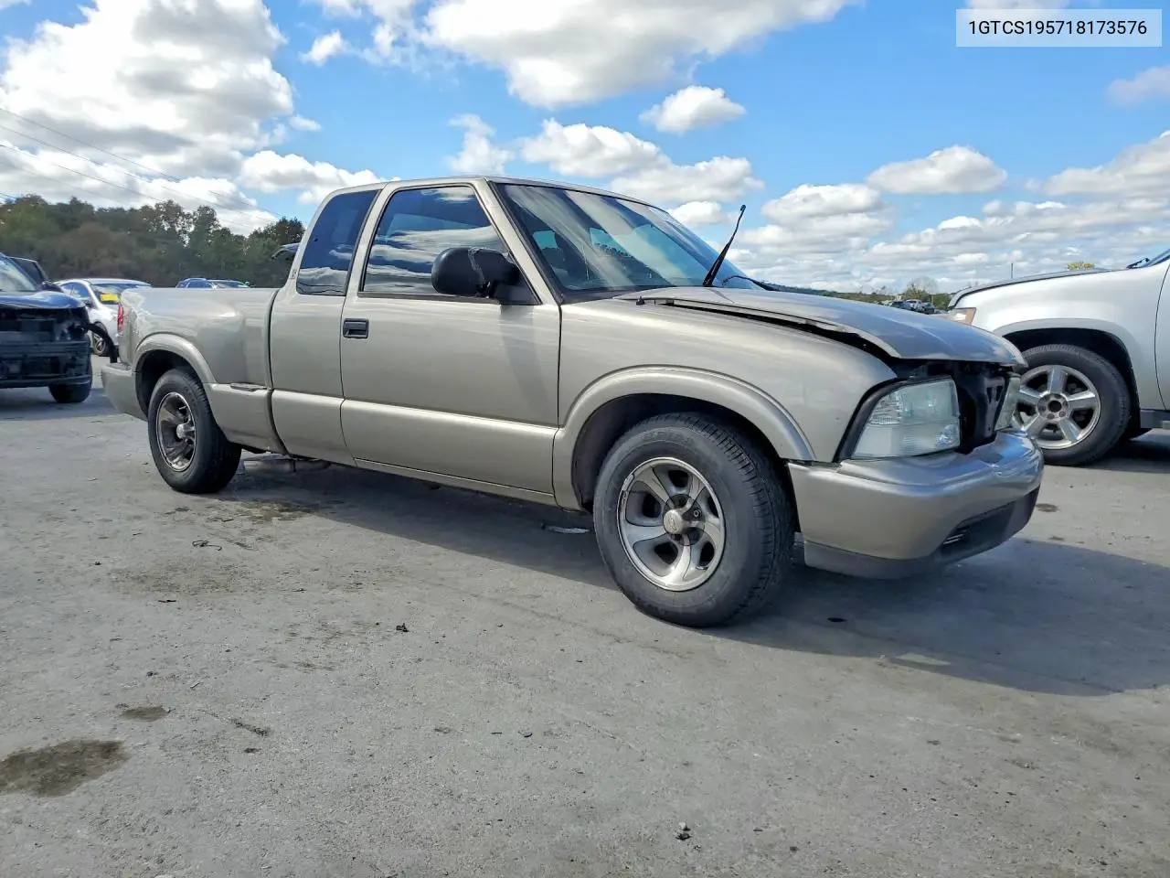 2001 GMC SONOMA VIN 1GTCS195718173576 — фото 4