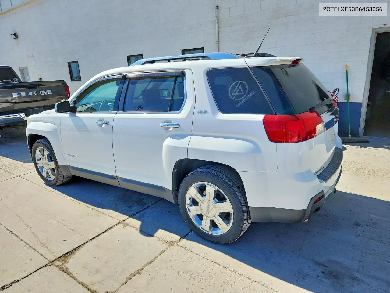 2011 GMC TERRAIN VIN 2CTFLXE53B6453056 — фото 2