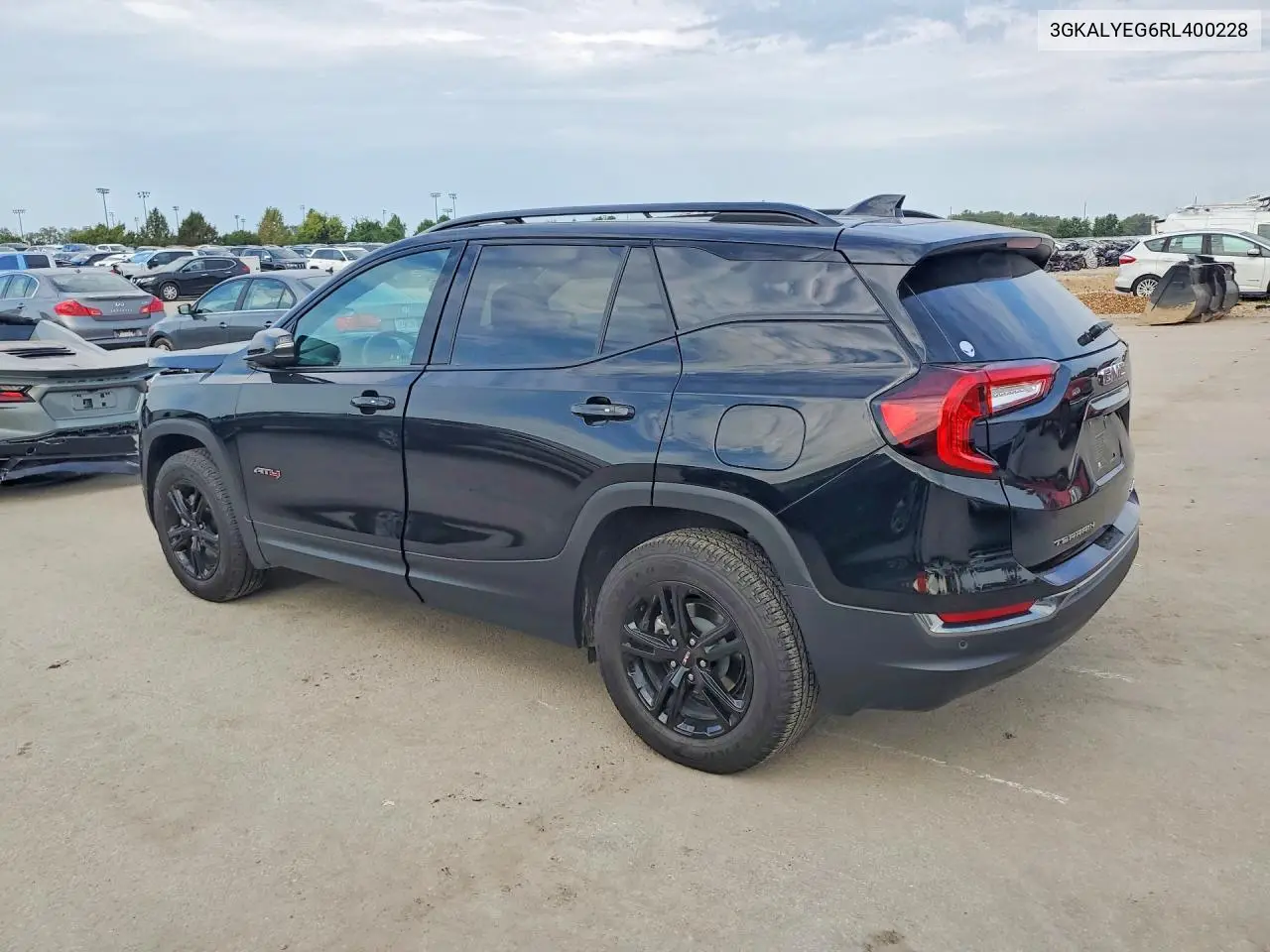 2024 GMC TERRAIN VIN 3GKALYEG6RL400228 — фото 2