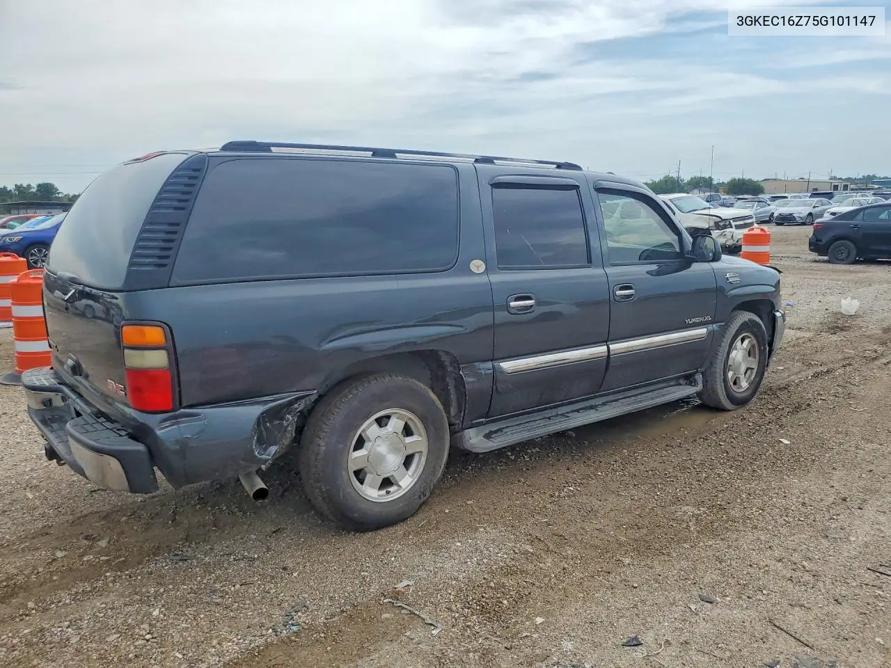 2005 GMC YUKON VIN 3GKEC16Z75G101147 — фото 3