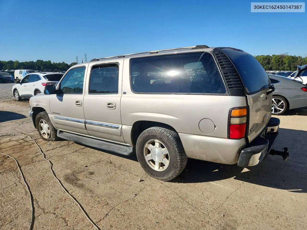 2005 GMC YUKON VIN 3GKEC16Z45G147387 — фото 2