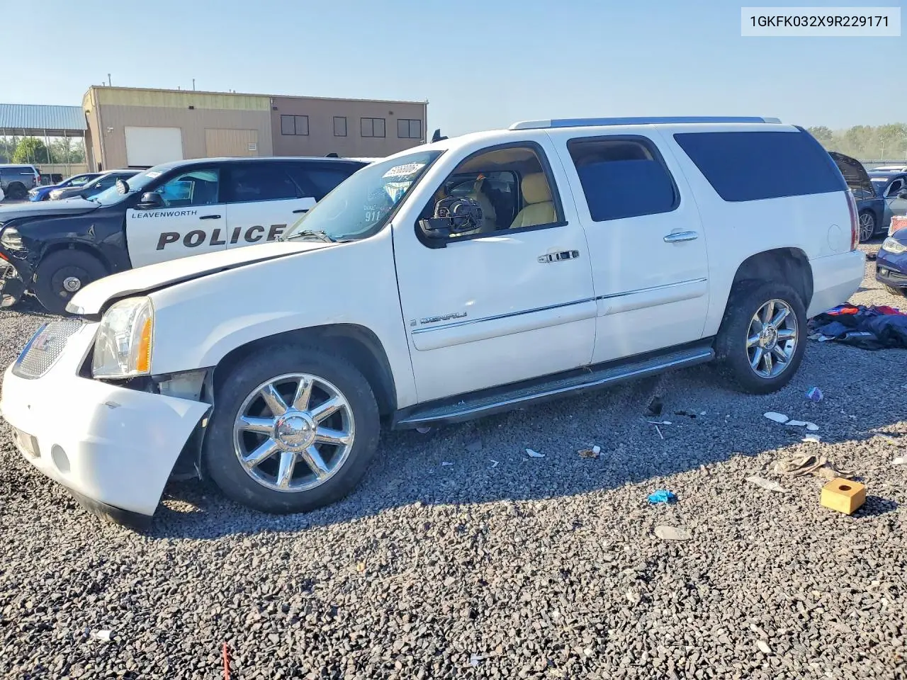 GMC YUKON 2009, VIN 1GKFK66877J212293