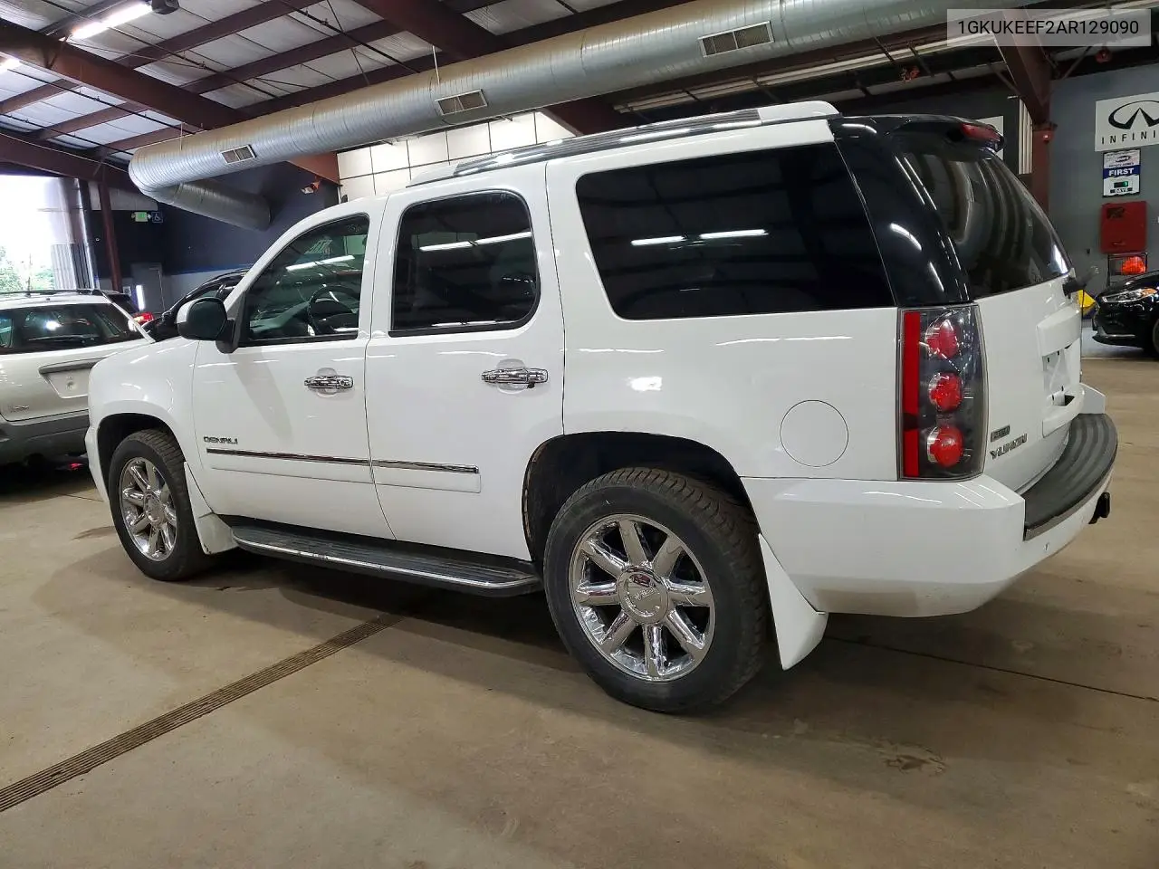 2010 GMC YUKON VIN 1GKUKEEF2AR129090 — фото 2