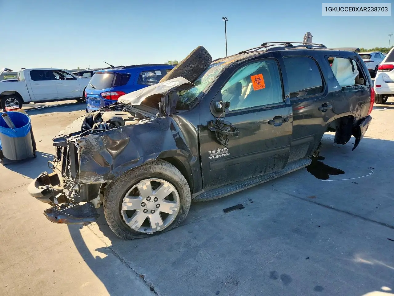 GMC YUKON 2010, VIN 1GKUCCE0XAR238703