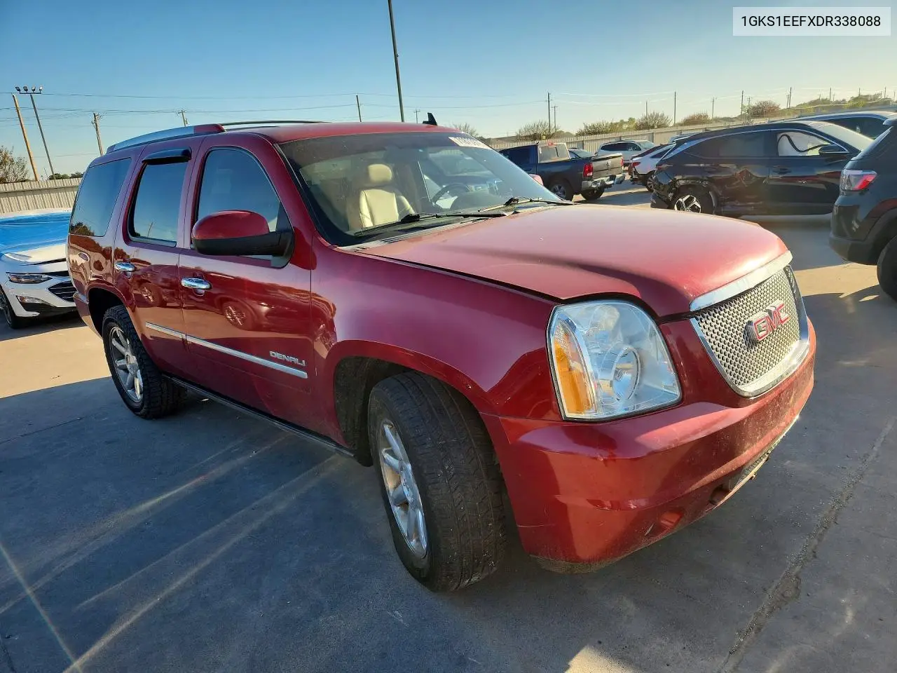 2013 GMC YUKON VIN 1GKS1EEFXDR338088 — фото 4