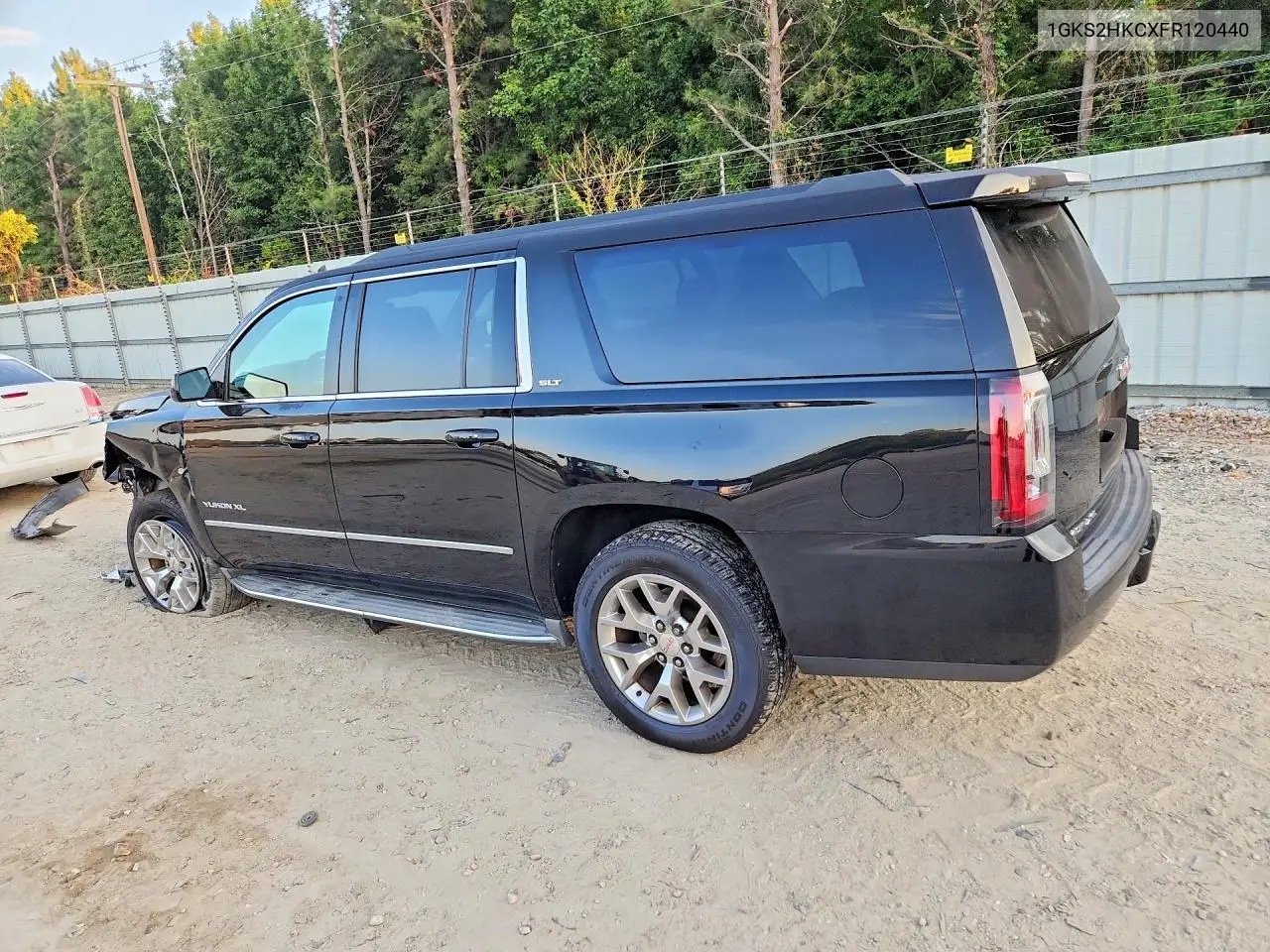2015 GMC YUKON VIN 1GKS2HKCXFR120440 — фото 2
