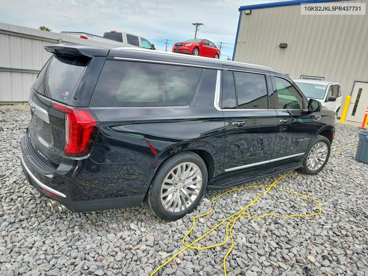 2023 GMC YUKON VIN 1GKS2JKL5PR437731 — фото 3