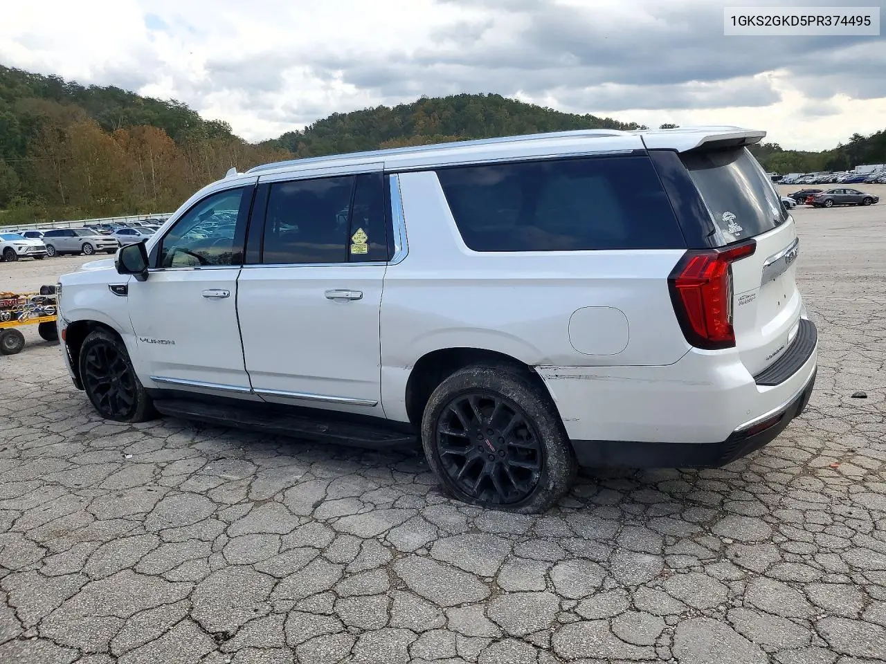 2023 GMC YUKON VIN 1GKS2GKD5PR374495 — фото 2