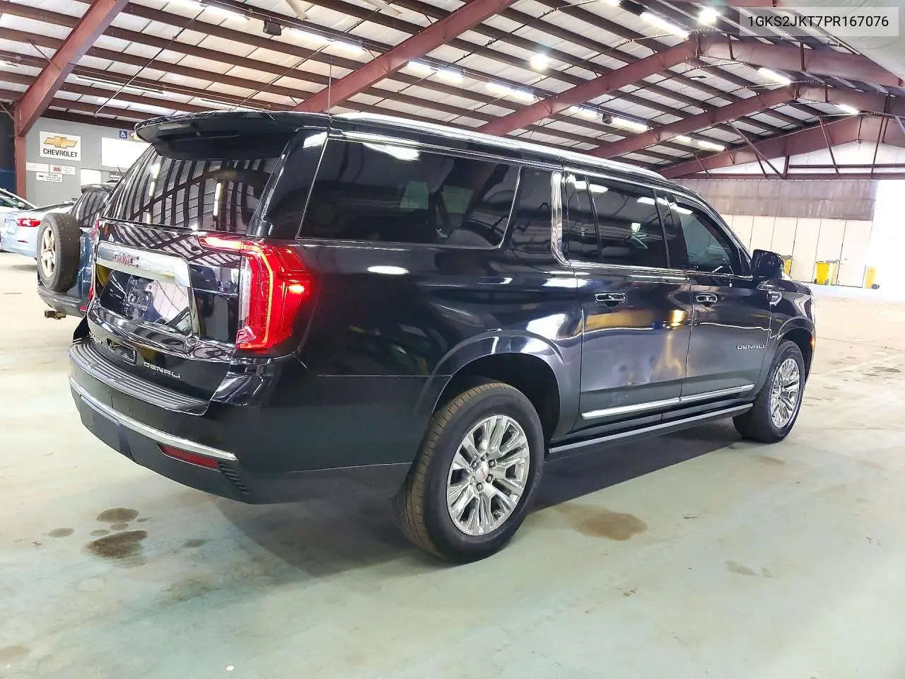 2023 GMC YUKON VIN 1GKS2JKT7PR167076 — фото 3