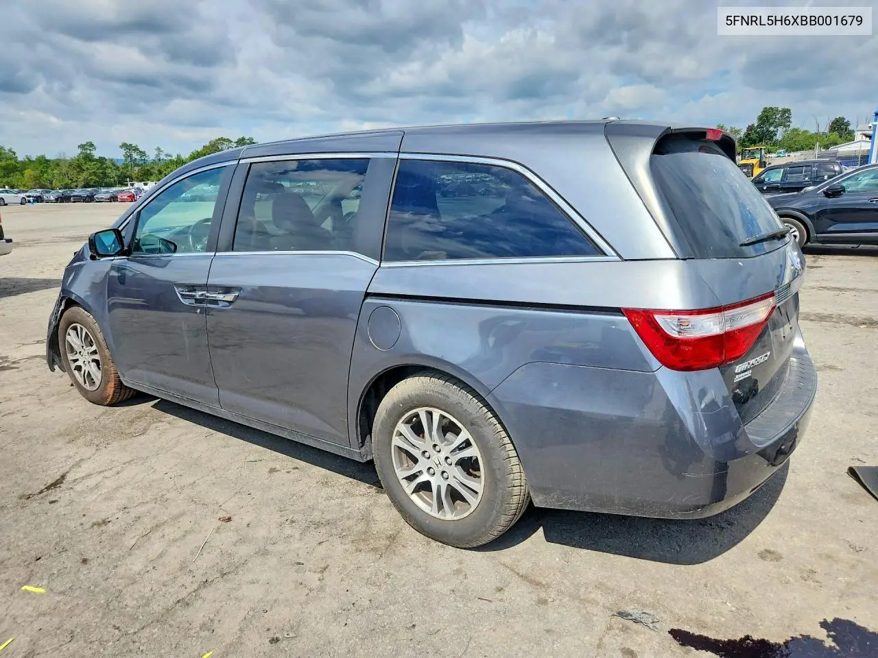 2011 HONDA ODYSSEY VIN 5FNRL5H6XBB001679 — фото 2