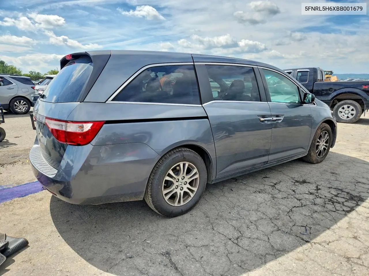 2011 HONDA ODYSSEY VIN 5FNRL5H6XBB001679 — фото 3