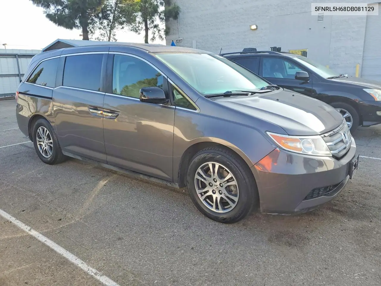 2013 HONDA ODYSSEY VIN 5FNRL5H68DB081129 — фото 4