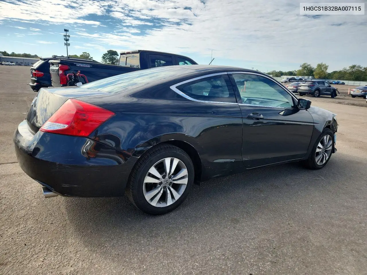 2011 HONDA ACCORD VIN 1HGCS1B32BA007115 — фото 3