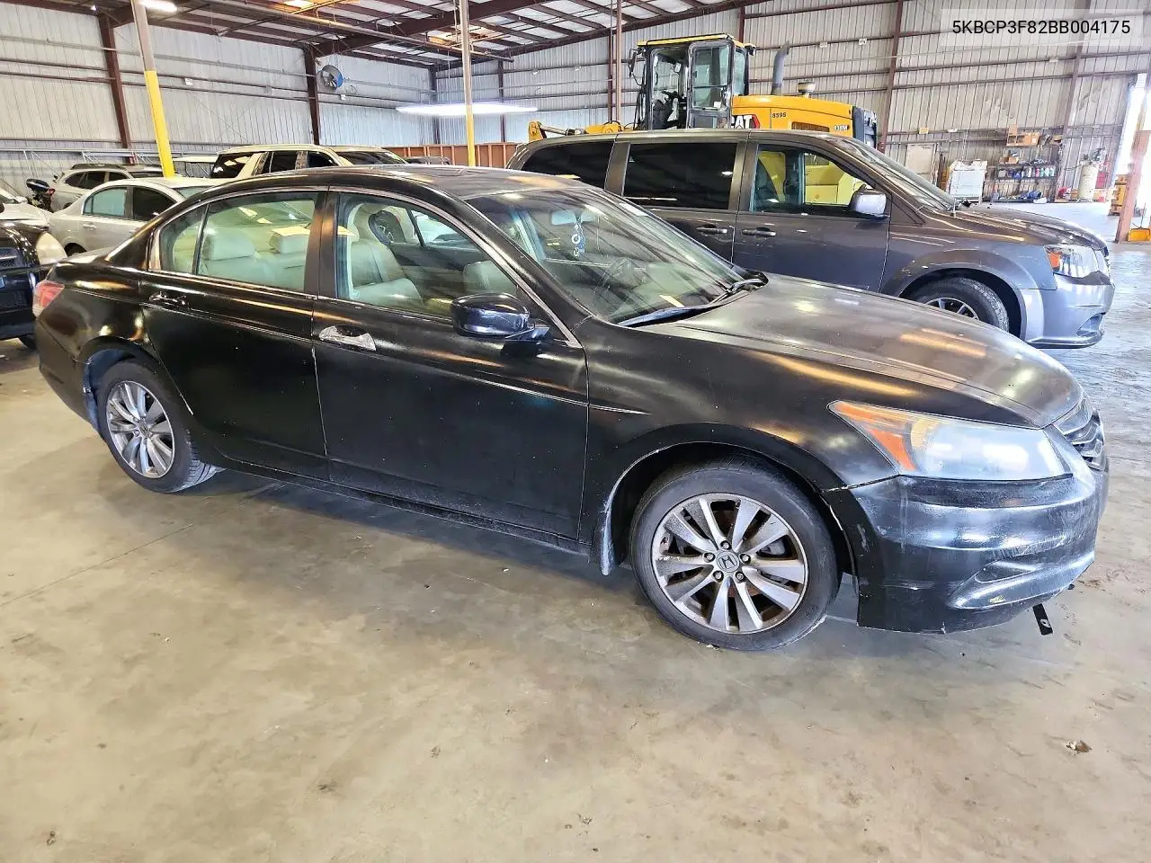 2011 HONDA ACCORD VIN 5KBCP3F82BB004175 — фото 4