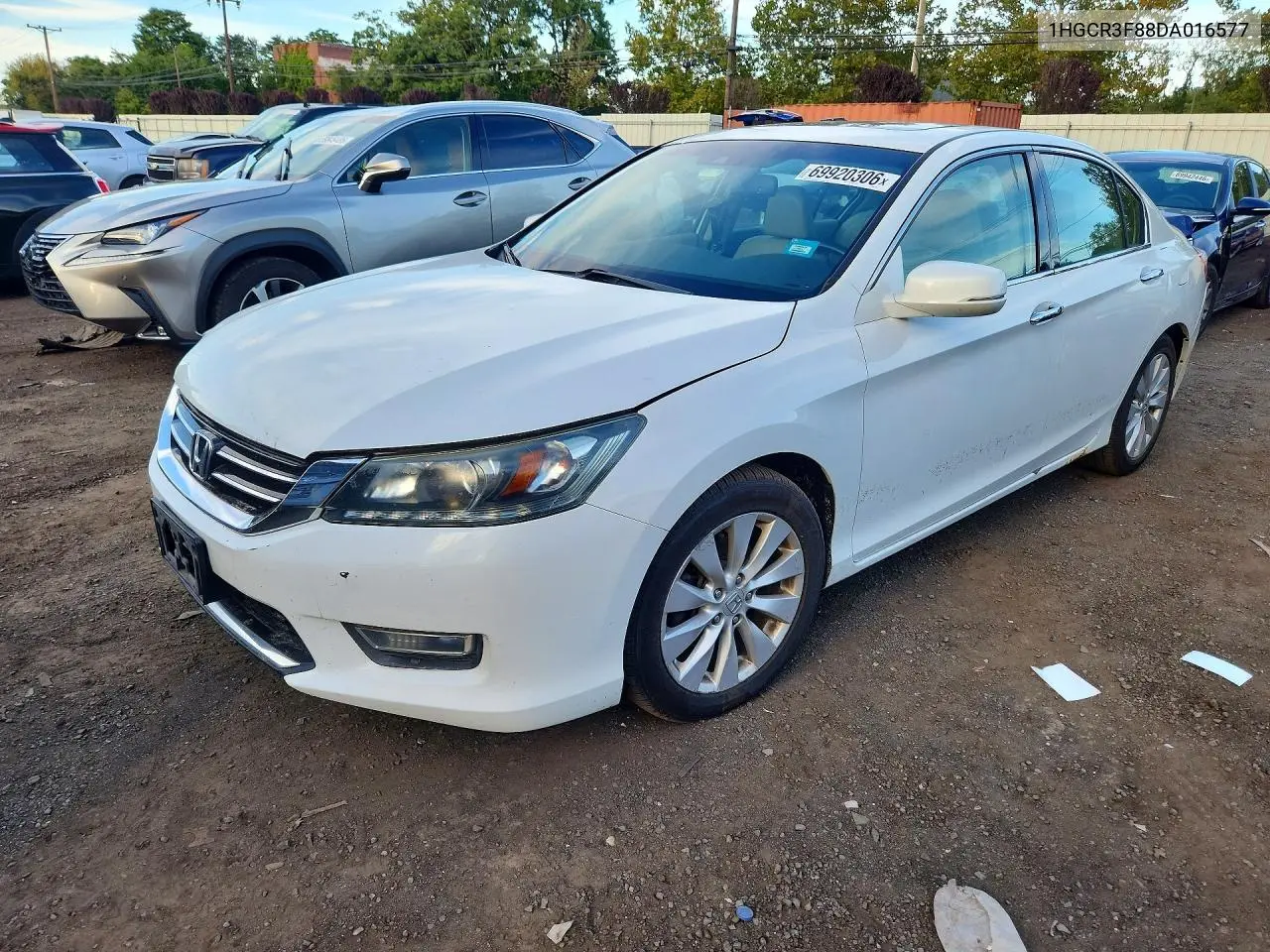 HONDA ACCORD 2013, VIN 1HGCR3F88DA016577