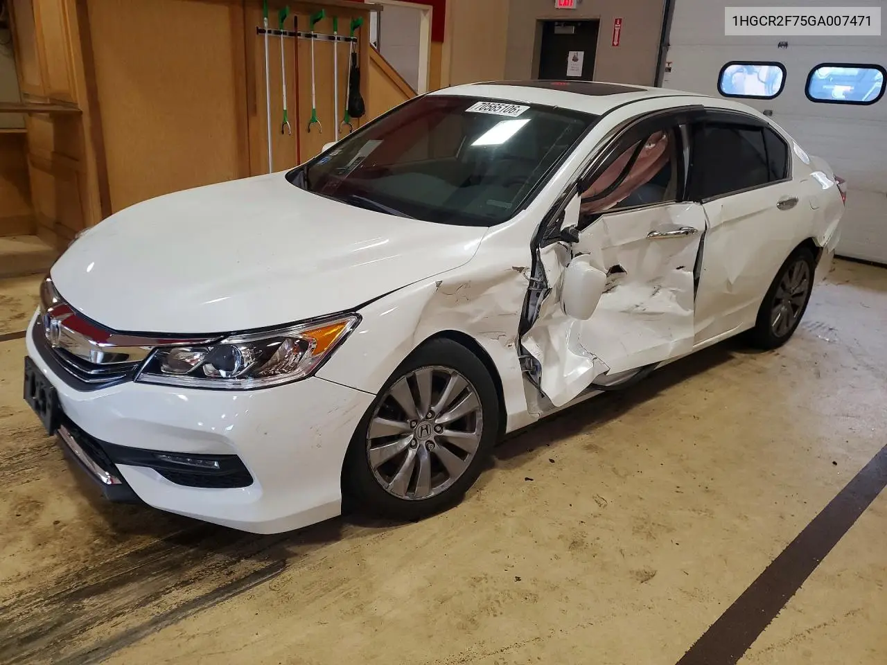 HONDA ACCORD 2016, VIN 1HGCR2F75GA007471