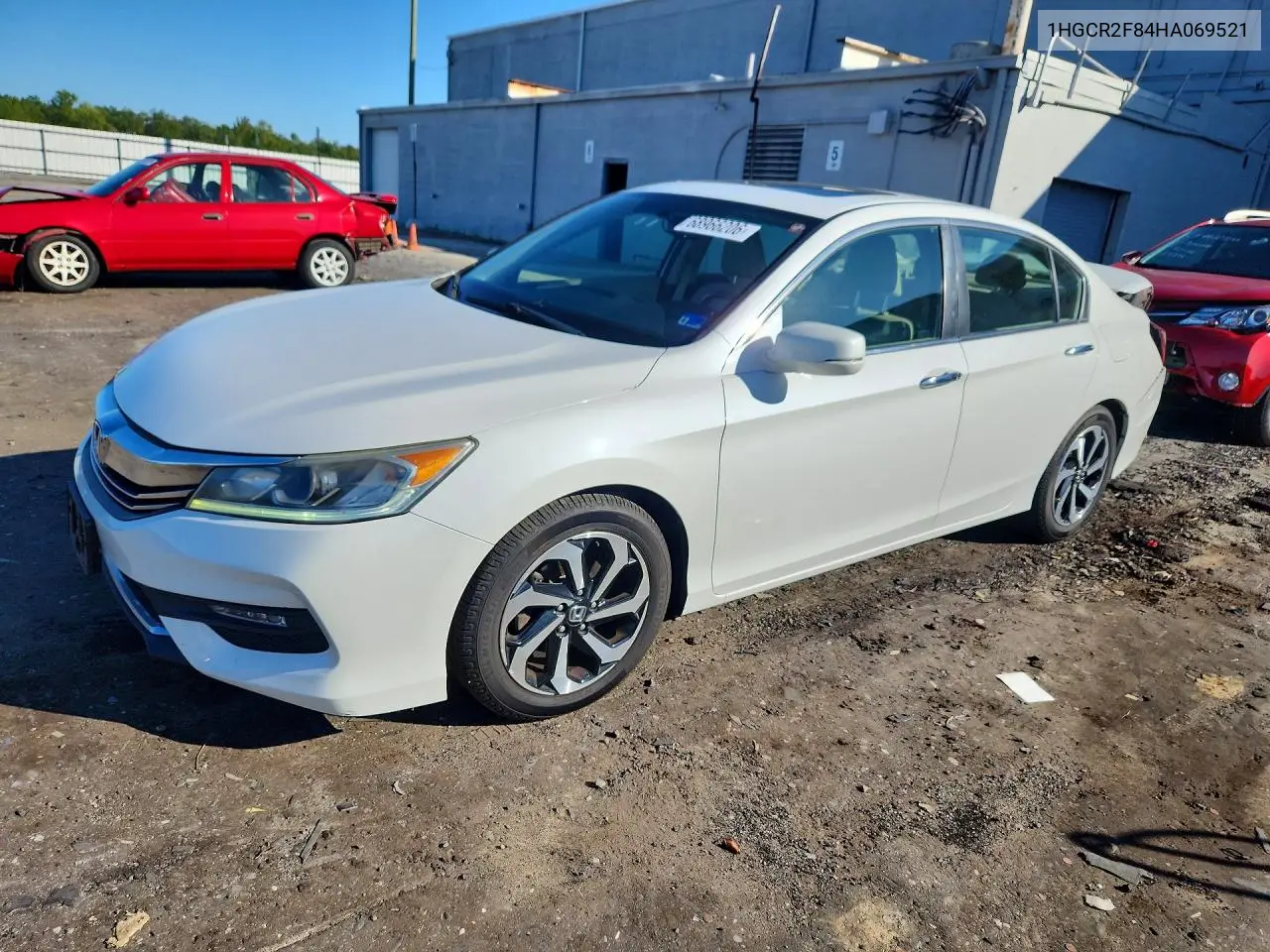 HONDA ACCORD 2017, VIN 1HGCR2F84HA069521