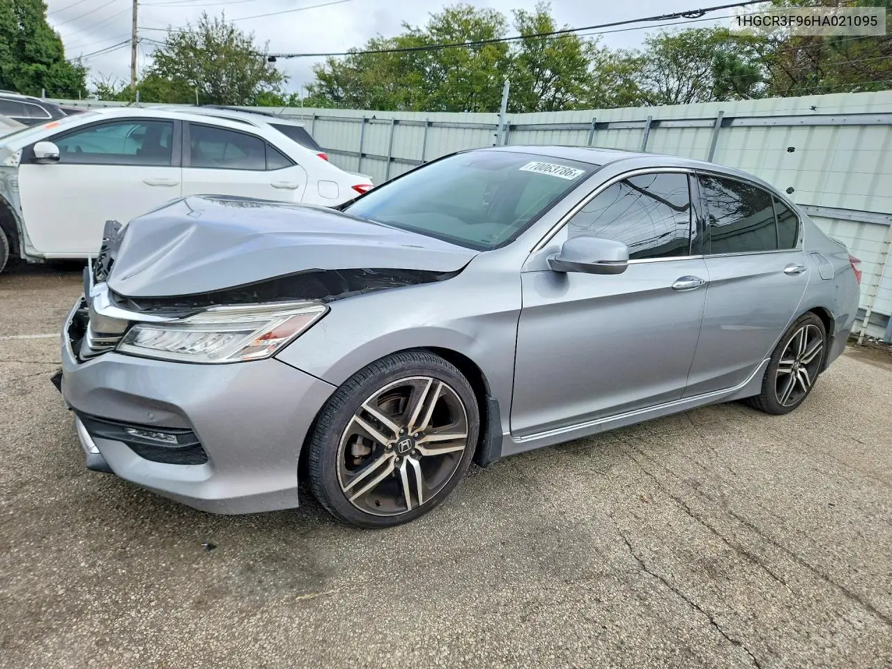 HONDA ACCORD 2017, VIN 1HGCR3F96HA021095