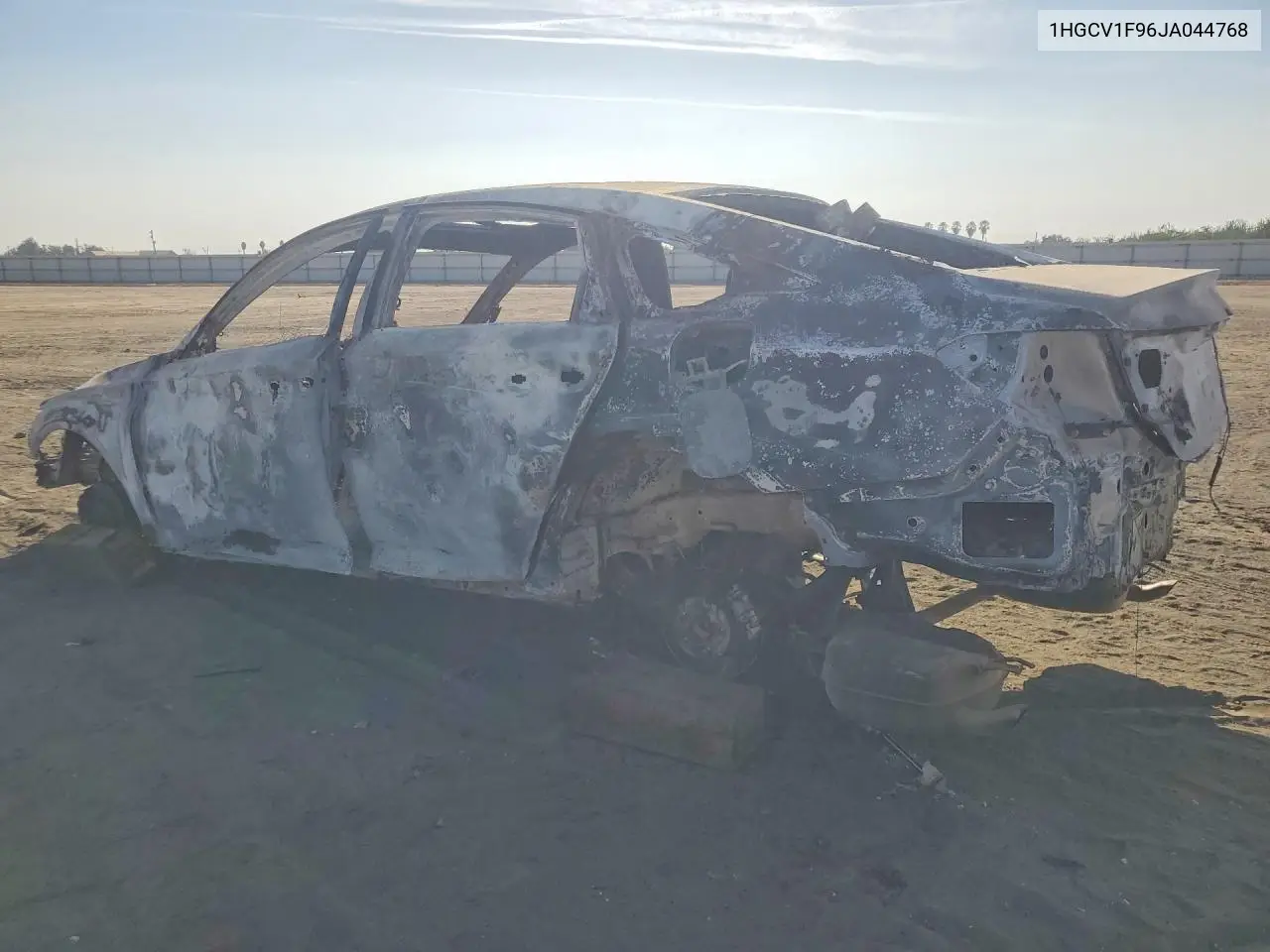 2018 HONDA ACCORD VIN 1HGCV1F96JA044768 — фото 2