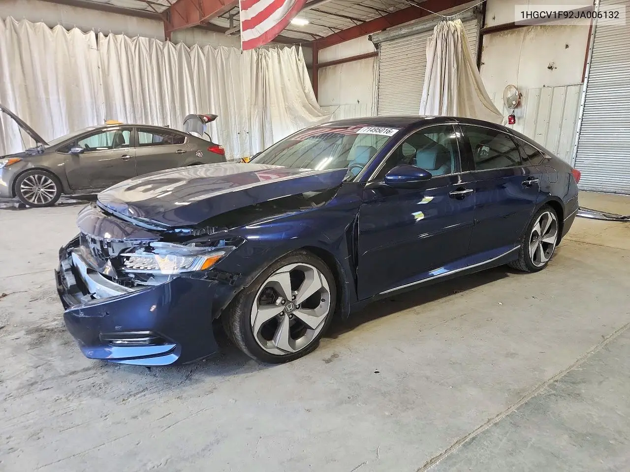 HONDA ACCORD 2018, VIN 1HGCV1F92JA006132