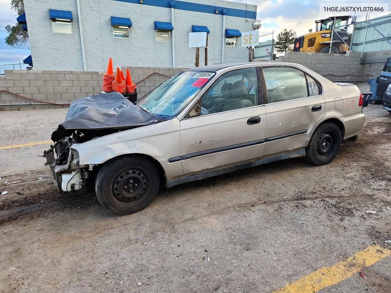 HONDA CIVIC 2000, VIN 1HGEJ657XYL070466