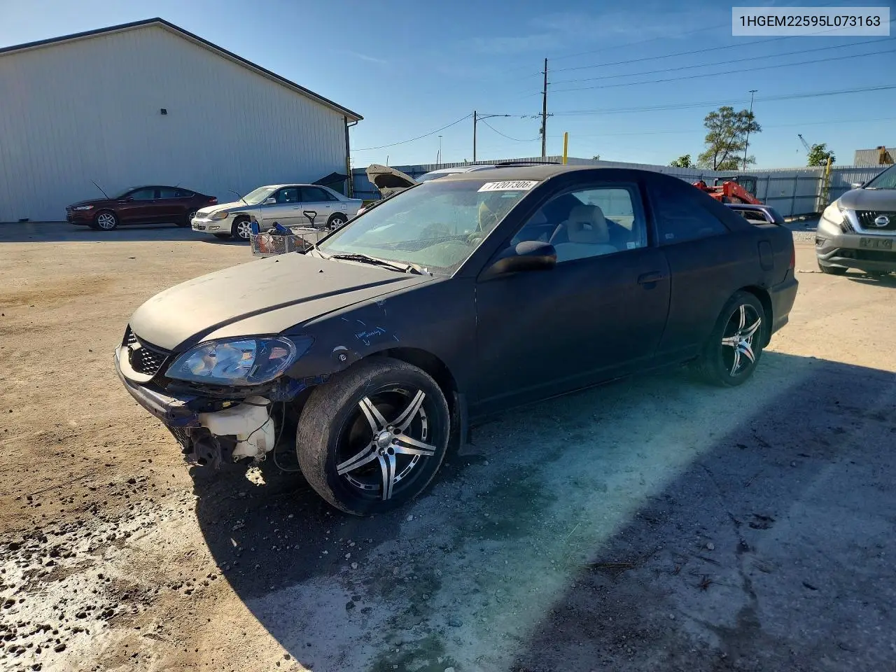 HONDA CIVIC 2005, VIN 1HGEM22595L073163