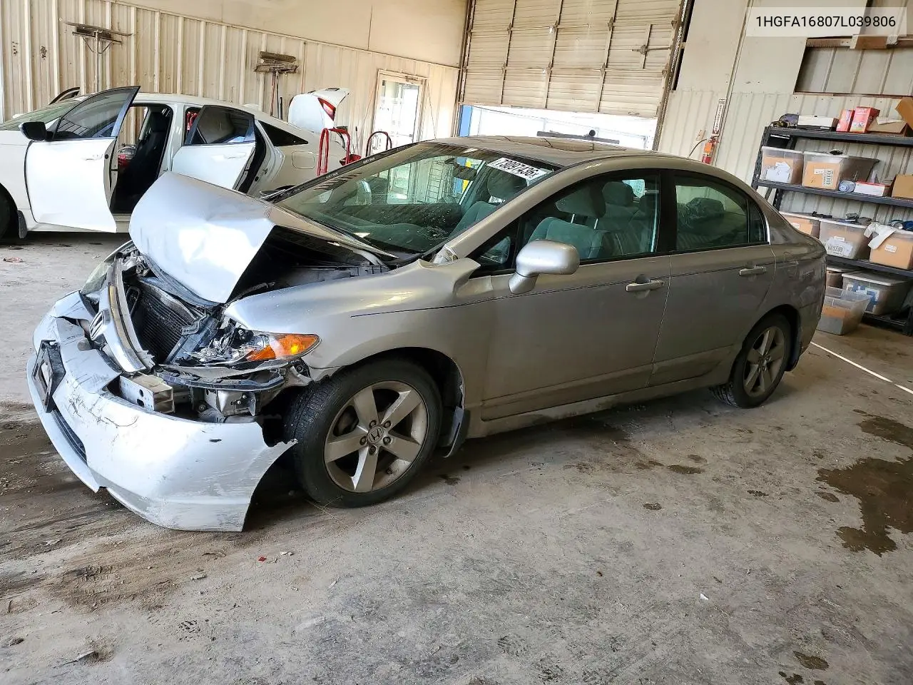HONDA CIVIC 2007, VIN 1HGFA16807L039806
