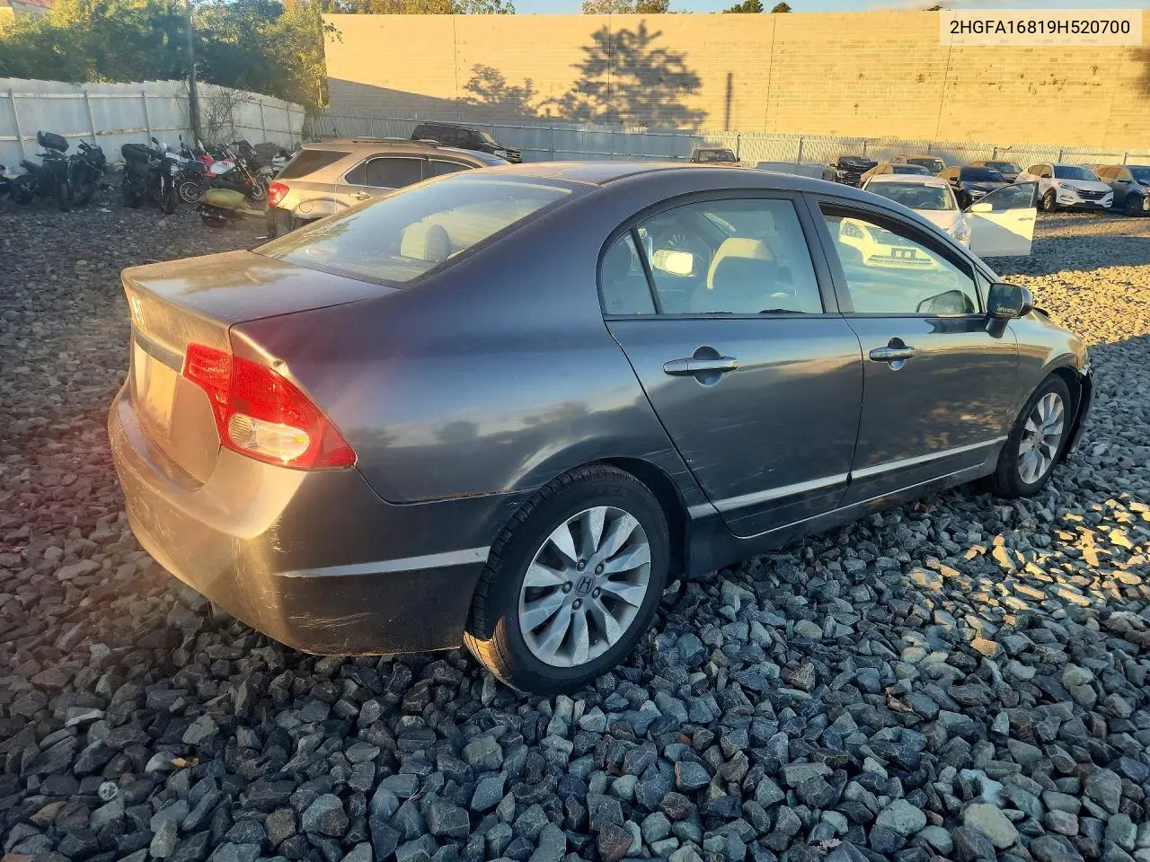 2009 HONDA CIVIC VIN 2HGFA16819H520700 — фото 3