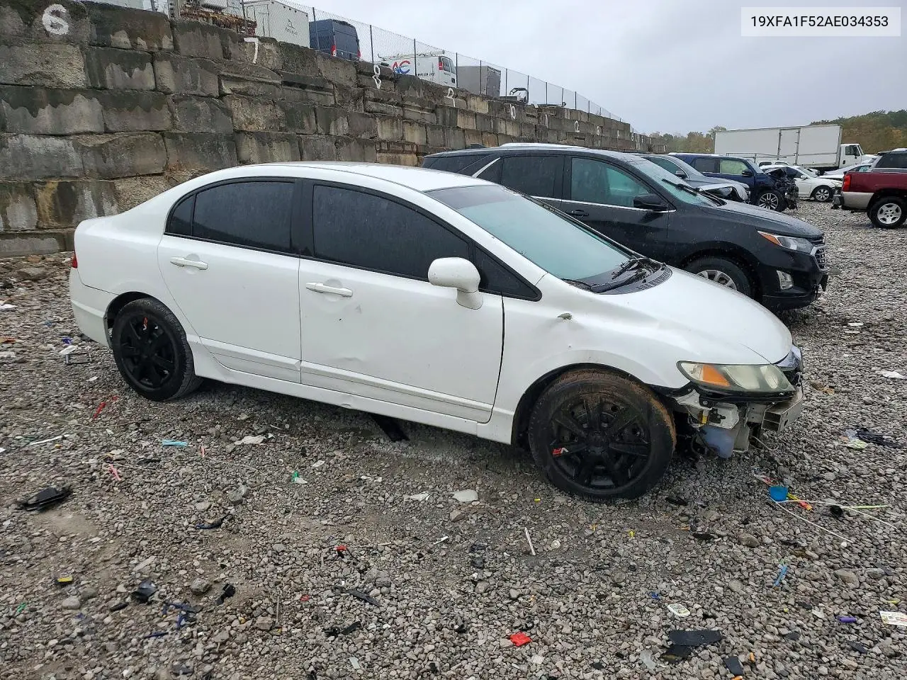 2010 HONDA CIVIC VIN 19XFA1F52AE034353 — фото 4