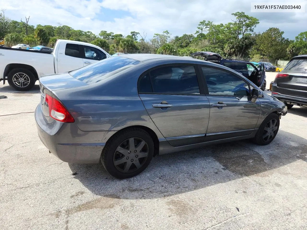 2010 HONDA CIVIC VIN 19XFA1F57AE003440 — фото 3