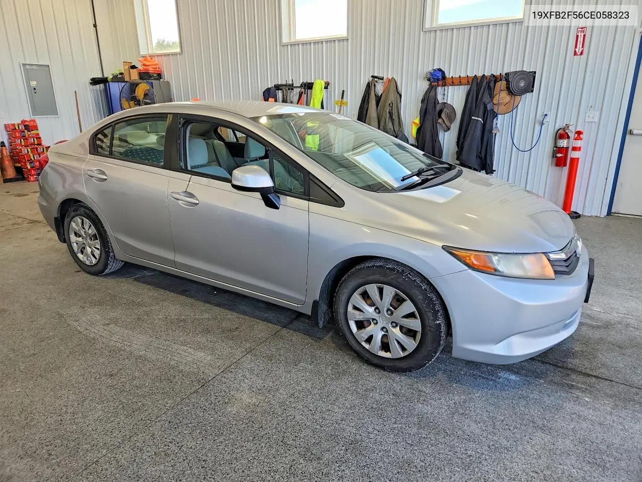 2012 HONDA CIVIC VIN 19XFB2F56CE058323 — фото 4