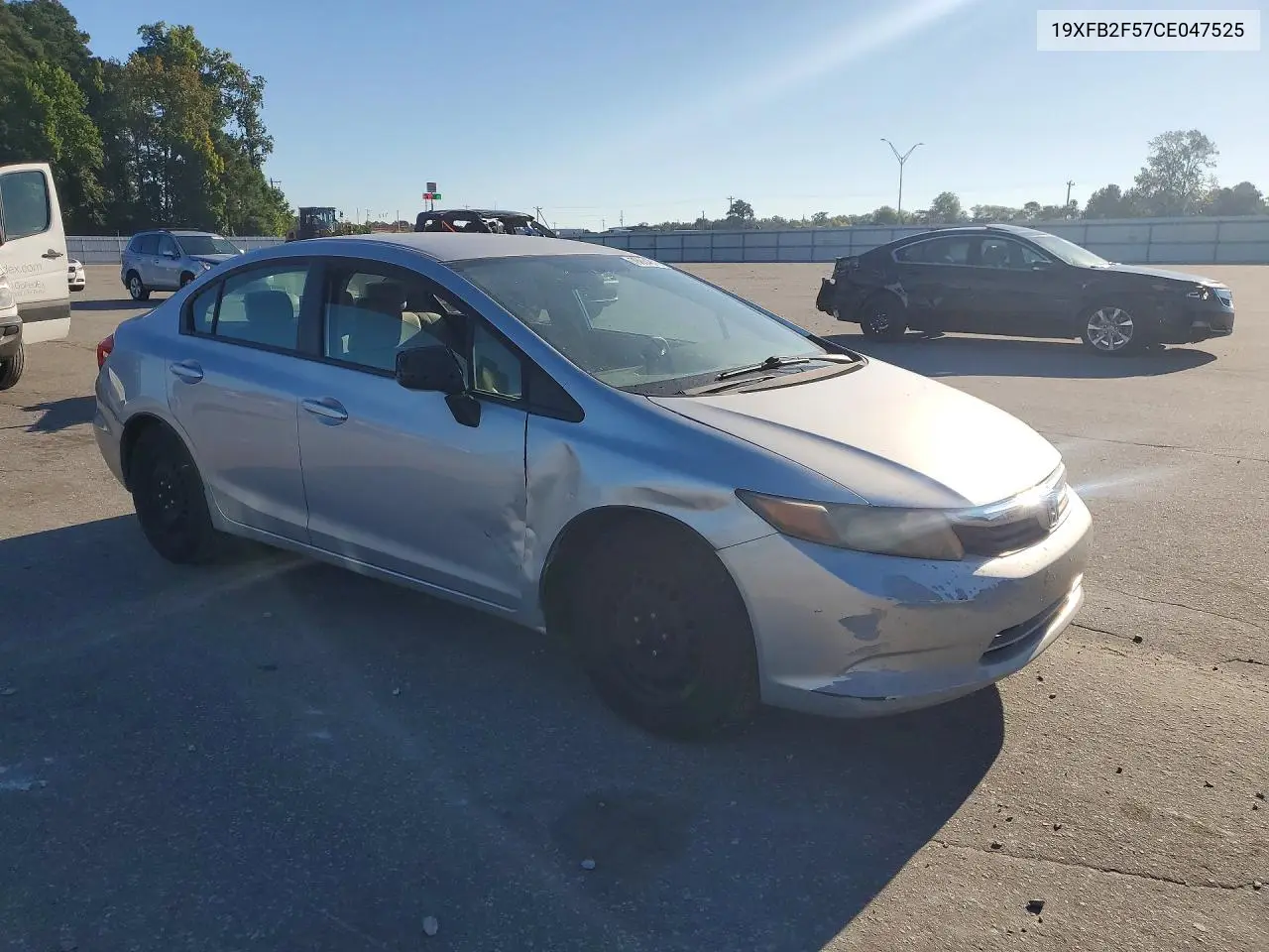 2012 HONDA CIVIC VIN 19XFB2F57CE047525 — фото 4
