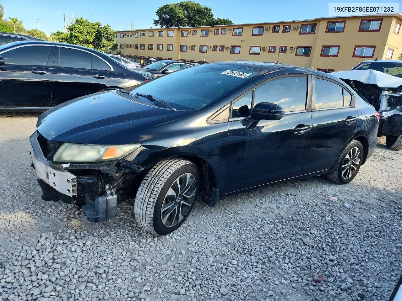 HONDA CIVIC 2014, VIN 19XFB2F86EE071232