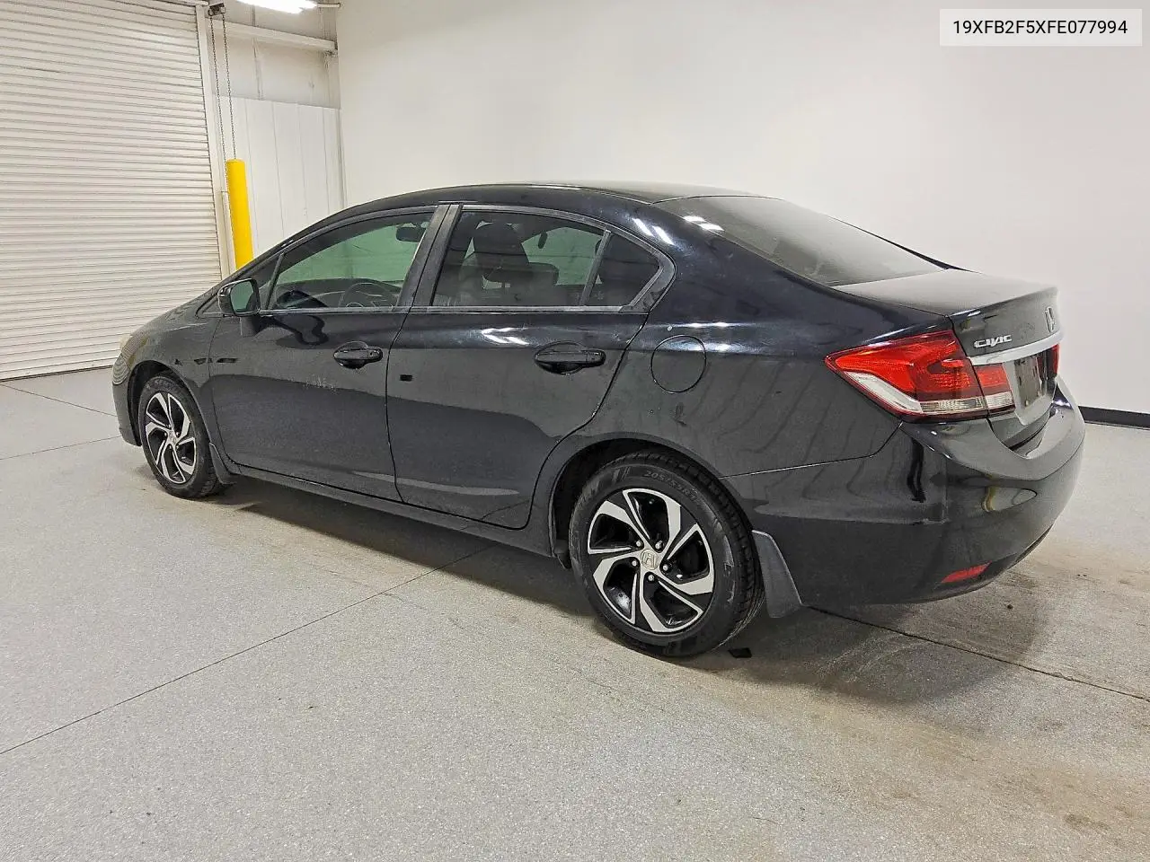 2015 HONDA CIVIC VIN 19XFB2F5XFE077994 — фото 2