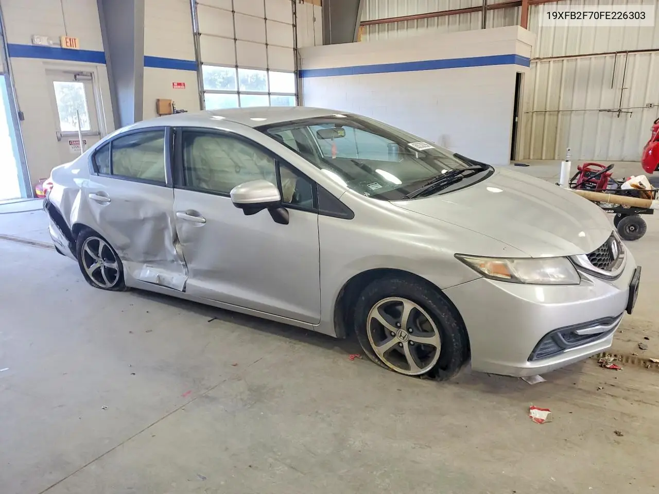 2015 HONDA CIVIC VIN 19XFB2F70FE226303 — фото 4