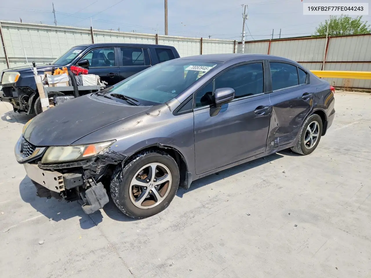 HONDA CIVIC 2015, VIN 19XFB2F77FE044243