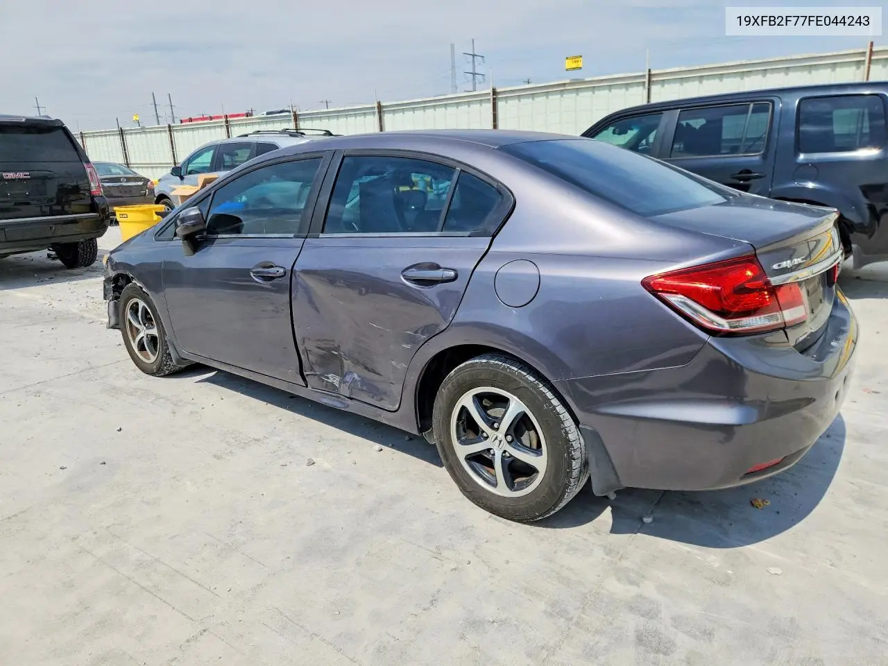 2015 HONDA CIVIC VIN 19XFB2F77FE044243 — фото 2