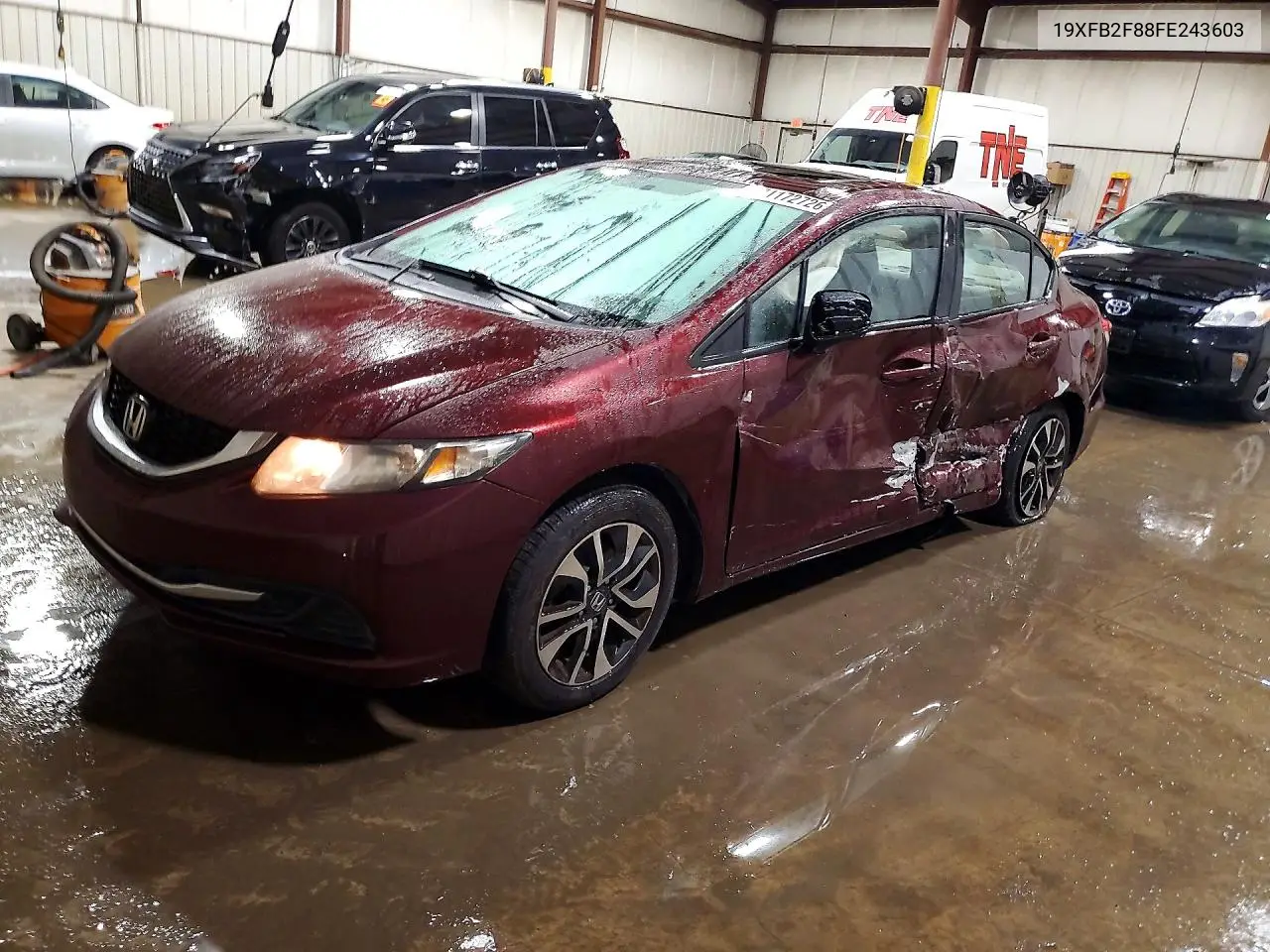 HONDA CIVIC 2015, VIN 19XFB2F88FE243603