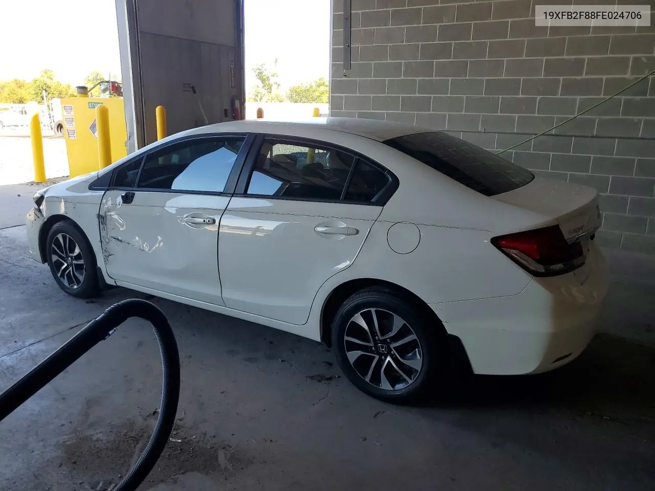 2015 HONDA CIVIC VIN 19XFB2F88FE024706 — фото 2
