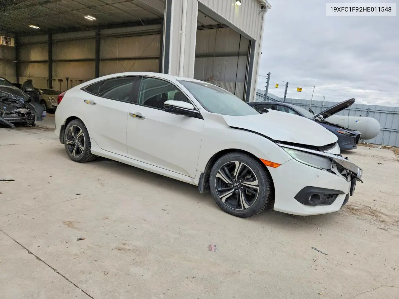 2017 HONDA CIVIC VIN 19XFC1F92HE011548 — фото 4