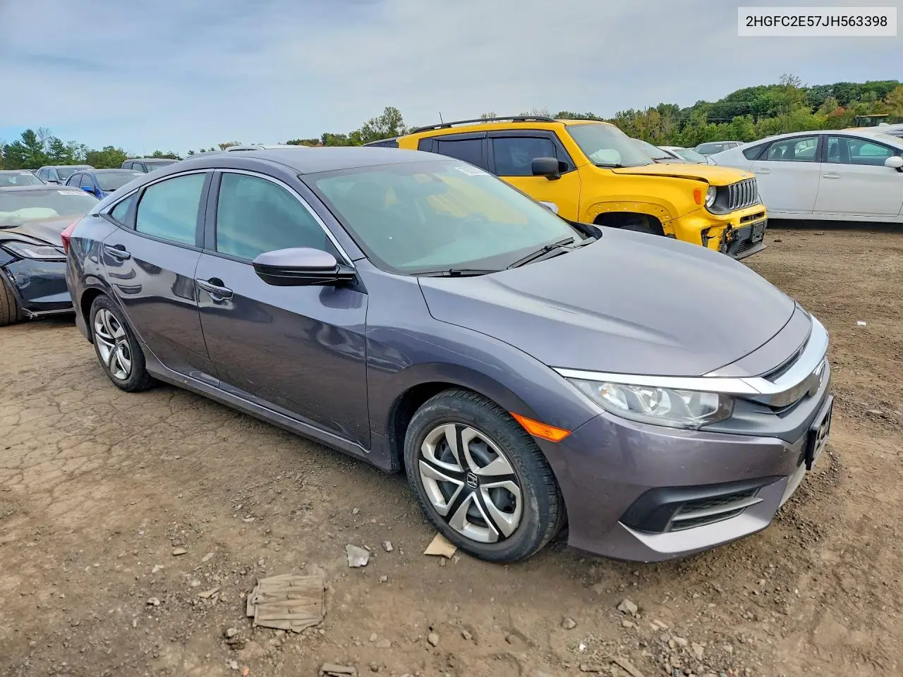 2018 HONDA CIVIC VIN 2HGFC2E57JH563398 — фото 4