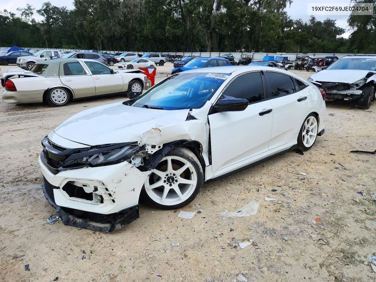 HONDA CIVIC 2018, VIN 19XFC2F69JE024704